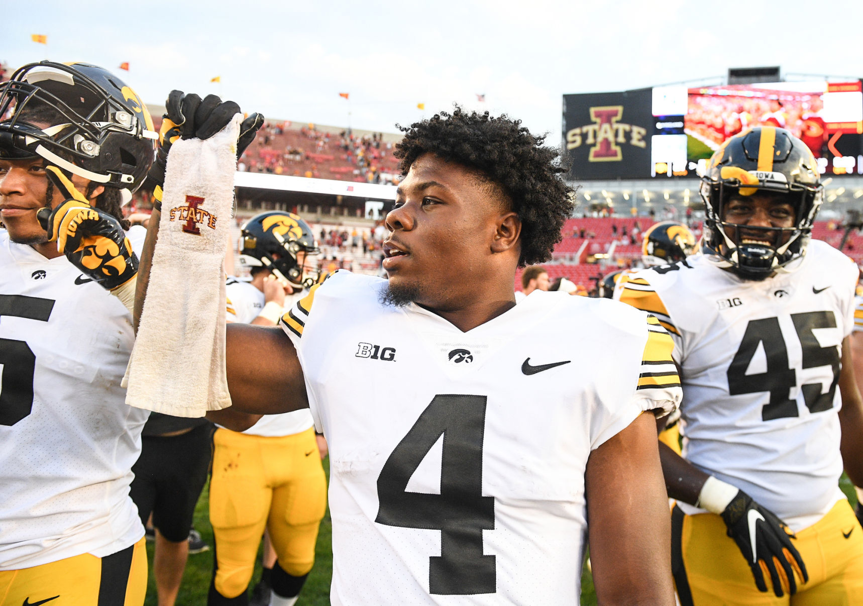 091121-qc-spt-iowa-isu-fball-071